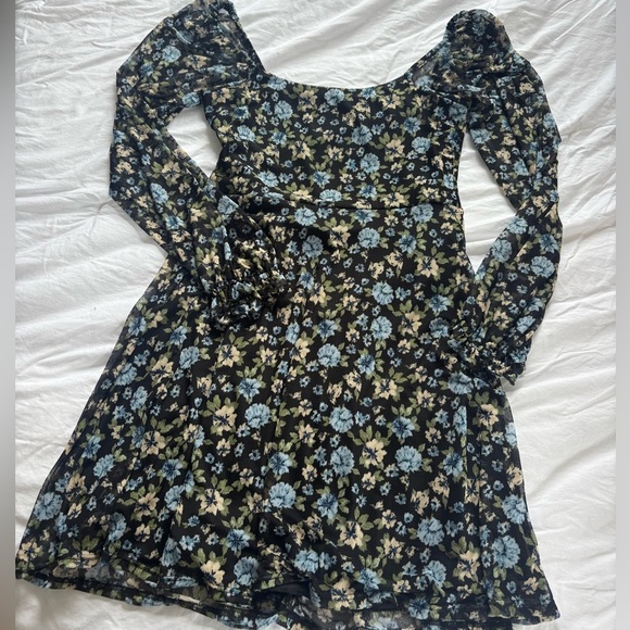 Dresses & Skirts - Mini Dress